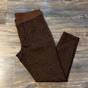 No Boundaries stretchy pants